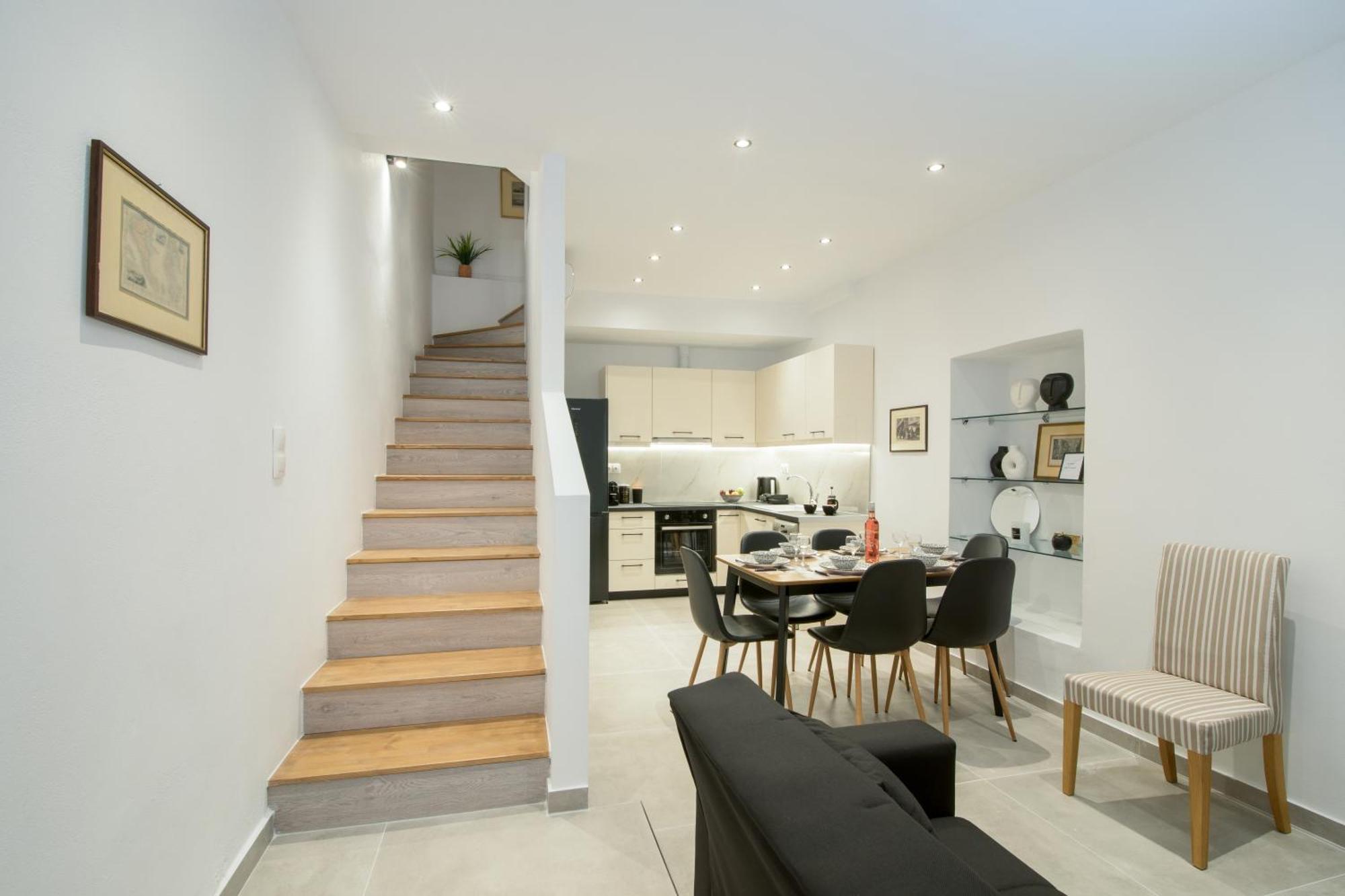 Marinasia's Corfu Town Apartment *