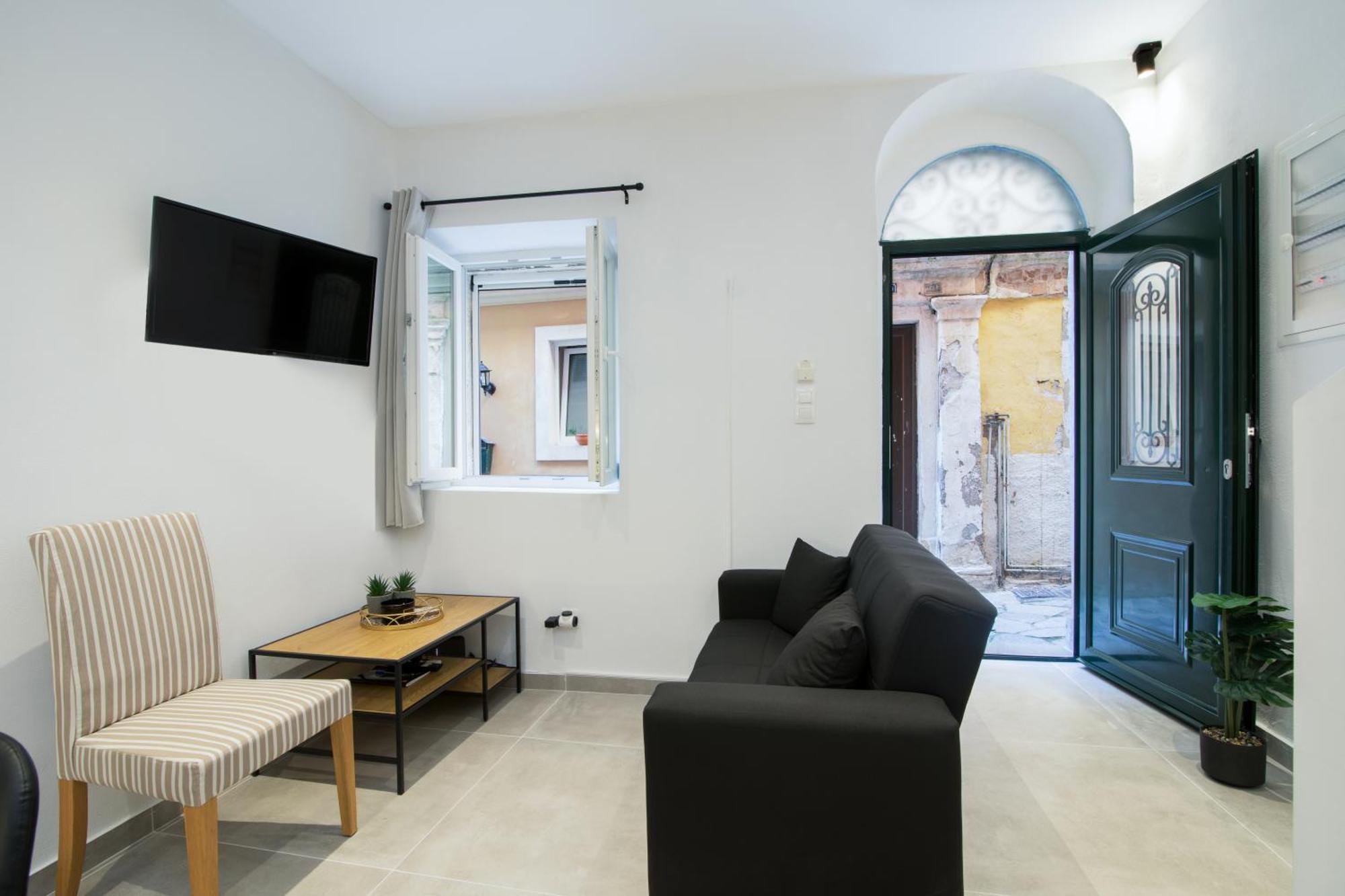 Marinasia's Corfu Town Apartment *
